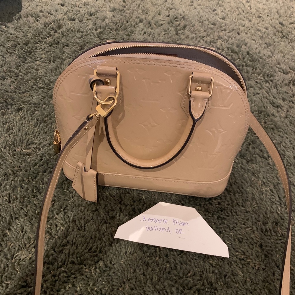 Authentic Louis Vuitton, Alma bb